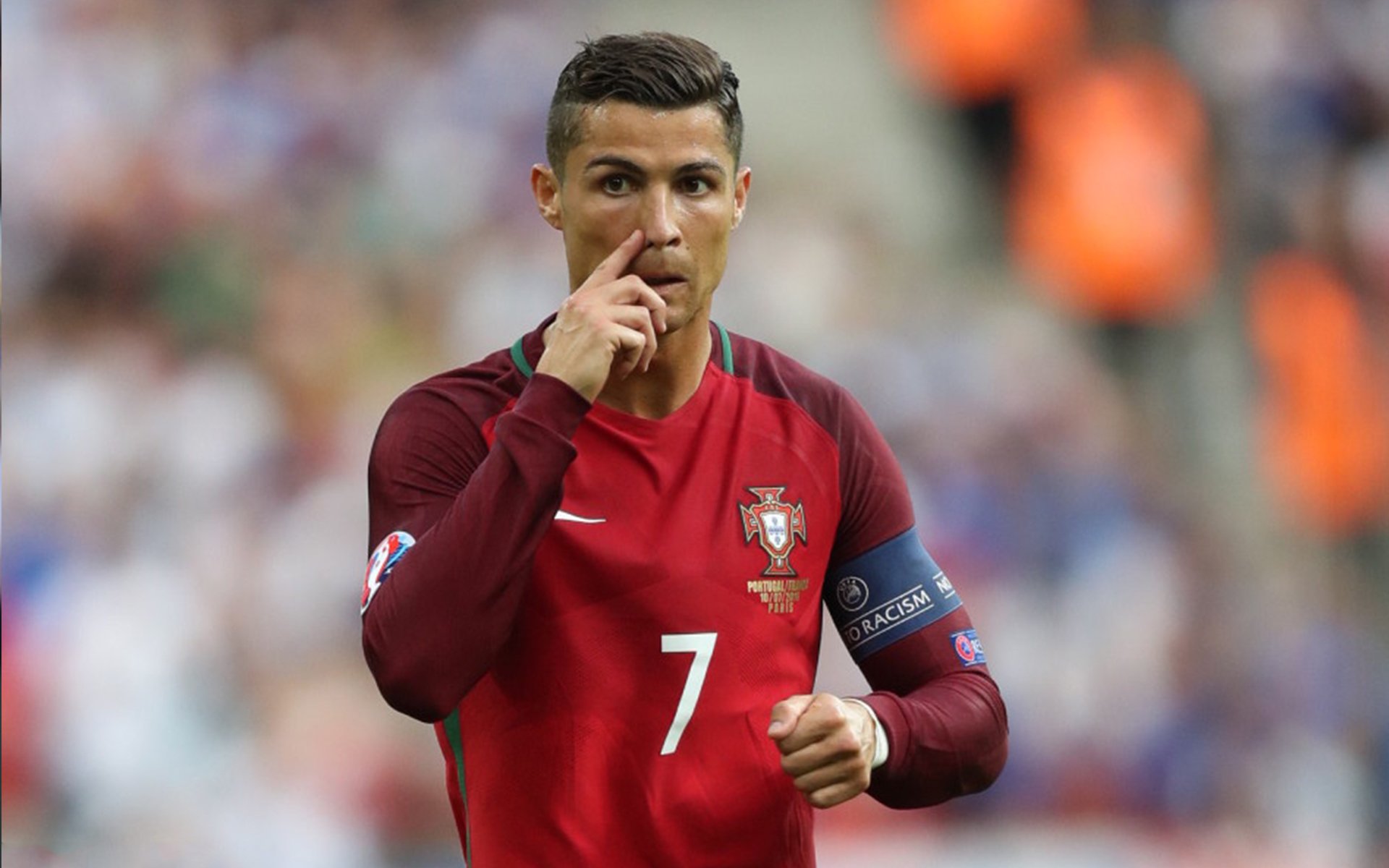 亚冠联赛中国足球爆冷 球迷呼吁战术革新，中国足球亚冠名额